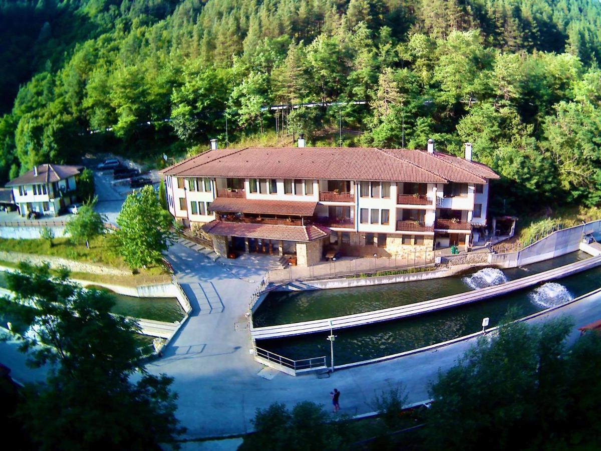 Fisherman'S Hut Family Hotel Beden Bagian luar foto