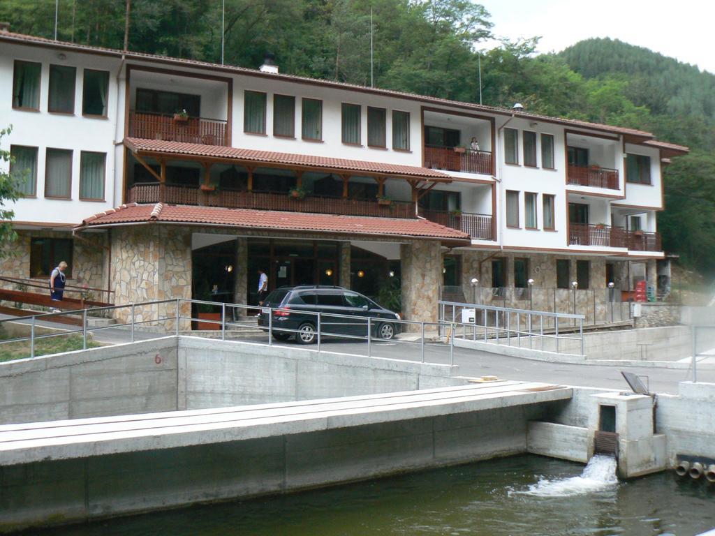 Fisherman'S Hut Family Hotel Beden Bagian luar foto